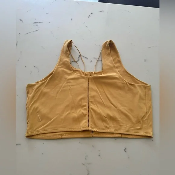 Nike Yoga Luxe Cropped Tank - Picture 7 of 9